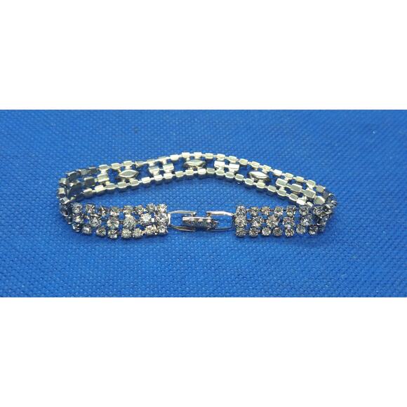 Signed "EISENBERG ICE" Silver-Tone Rhinestone Bracelet- 7" Long- Nice Vintage! - Picture 5 of 7